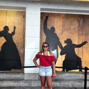 Meet your Posher, Clara